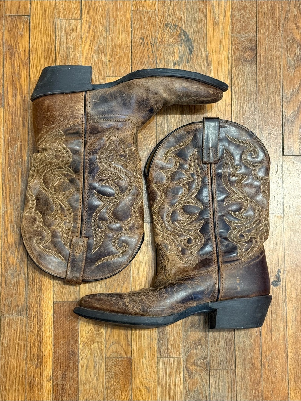 Laredo Brown Embroidered Leather Western Heeled Boots